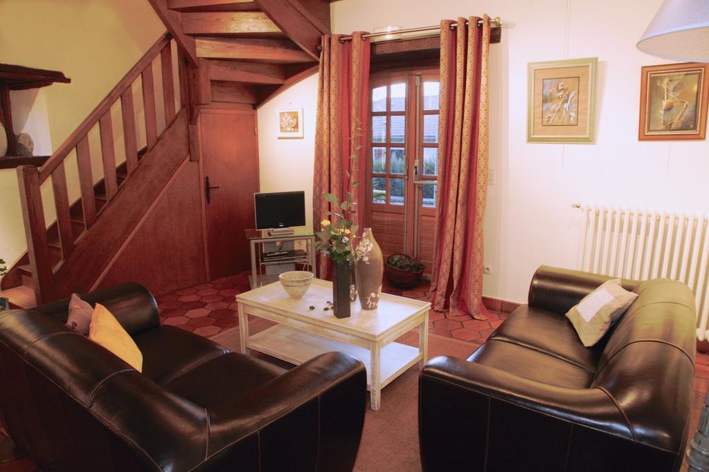 La Belle Epoque Bed and Breakfast Sansac-de-Marmiesse Rum bild